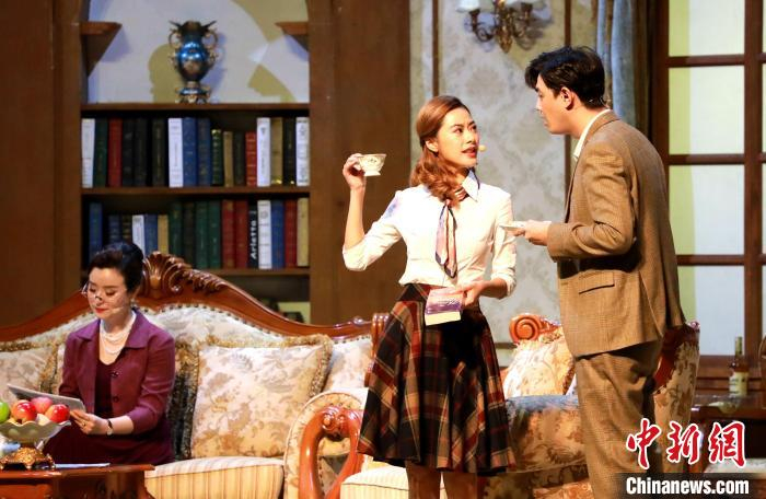 图为《谋杀启事》演出现在。　傅一洪 摄