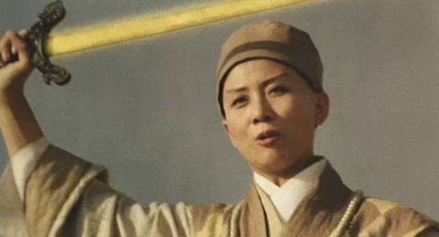 《倚天屠龙记》中的倚天剑是怎么来的?又到哪儿去了?|曹操|灭绝师太|屠龙刀|青釭|小说_新浪新闻
