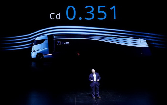 （▲吉利商用车集团副总裁兼造型总监 Herve Bertrand）