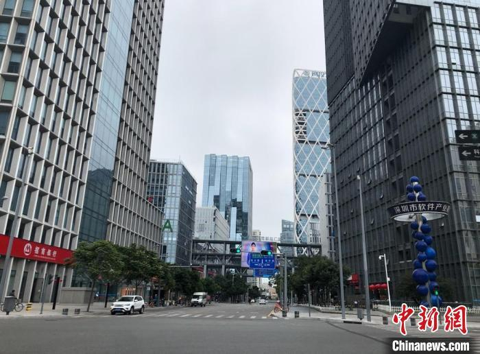 资料图：深圳市软件产业基地。 朱族英 摄