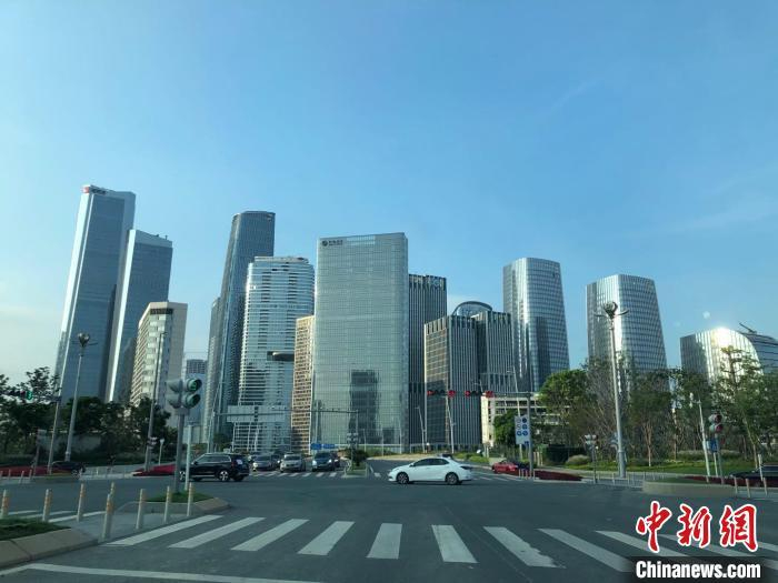 资料图：深圳前海深港现代服务业合作区。 朱族英 摄