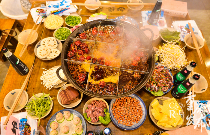 麻辣鲜香的重庆火锅 邹乐 摄