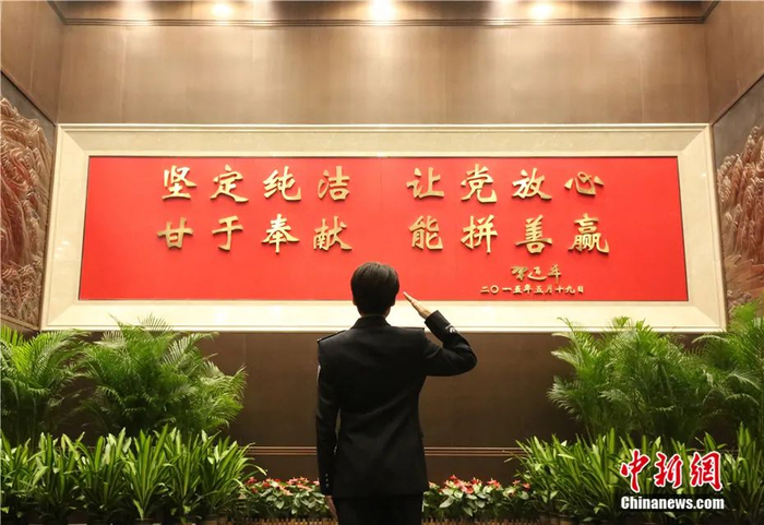 忠诚和奉献放在心里，责任和使命抗在肩上，陈昕茹资料图片。国家安全部供图