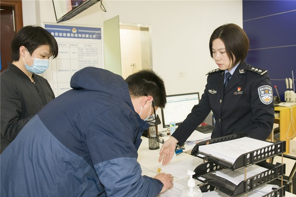 为群众提供贴心服务（央广网发 通讯员供图）
