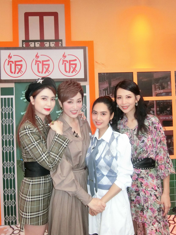 在陈法蓉心里，早已把三个姐妹当亲人。