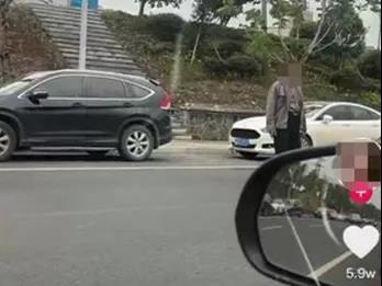 本文图均为 法治日报微信公众号 图