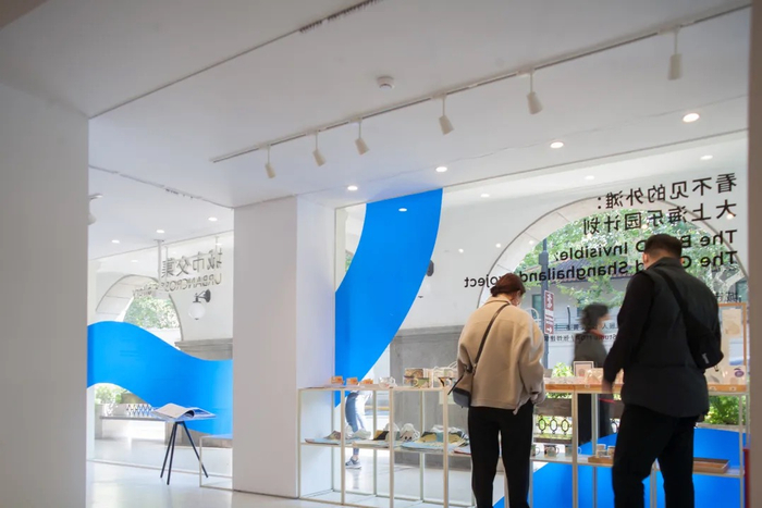 展厅沿街面照片 