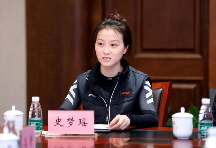 杨倩史梦瑶现场助阵清华大学射击队添合作伙伴