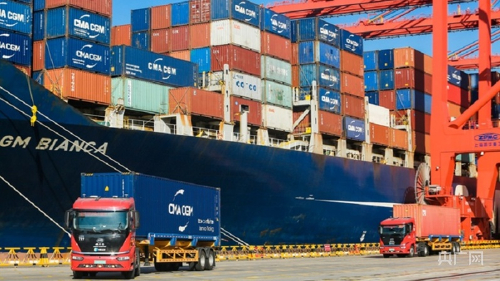 位于深圳西部港区的妈湾港开港。（央广网发  郑柱子 摄 ）