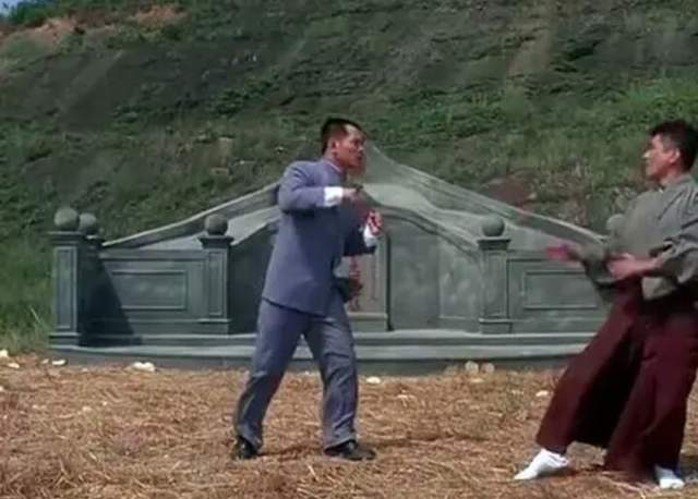 杂志评十大精彩打戏:醉拳没进前三,黄飞鸿难上榜,猛龙过江居首|成龙|功夫|李连杰|洪金宝_新浪娱乐_新浪新闻
