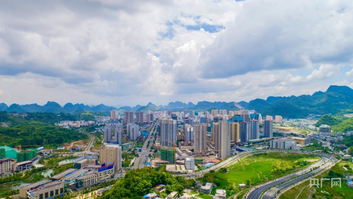 贞丰县城一景（央广网发 黔西南州发改委供图）