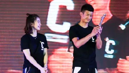 王适娴与谌龙出席活动