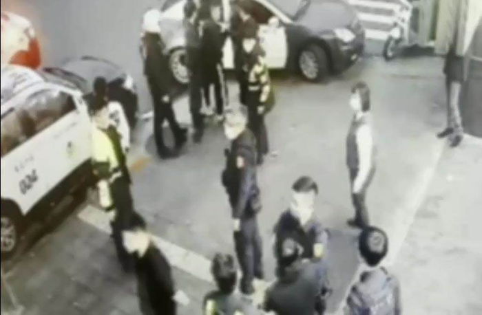 警方在现场调查（图片来源：中时新闻网）