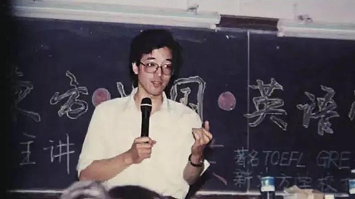 新东方再出发:俞敏洪的故事,不仅仅是“逆袭”这么简单|英语|北京大学|北大|王强|徐小平_新浪新闻