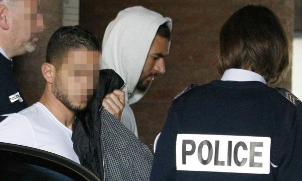 本泽马被警方带走。 资料图