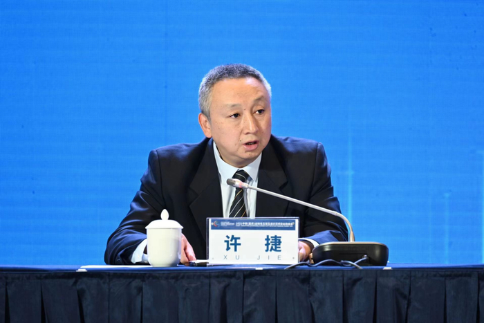 许捷介绍有关情况 邹乐 摄