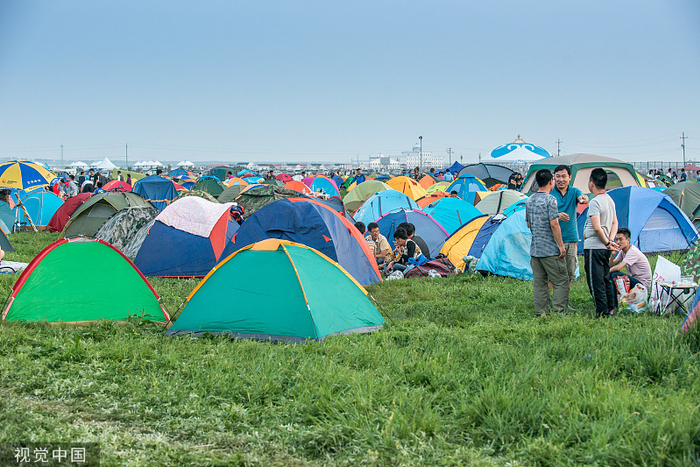 （张北草原音乐节，视觉中国图片，央广网发）