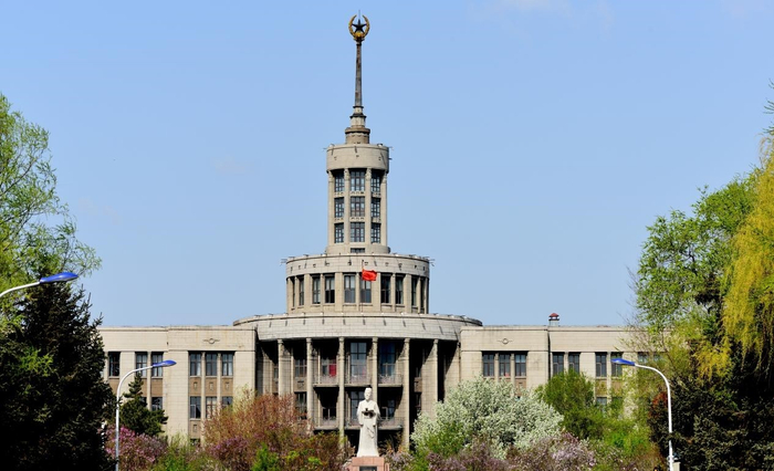 黑龙江中医药大学。