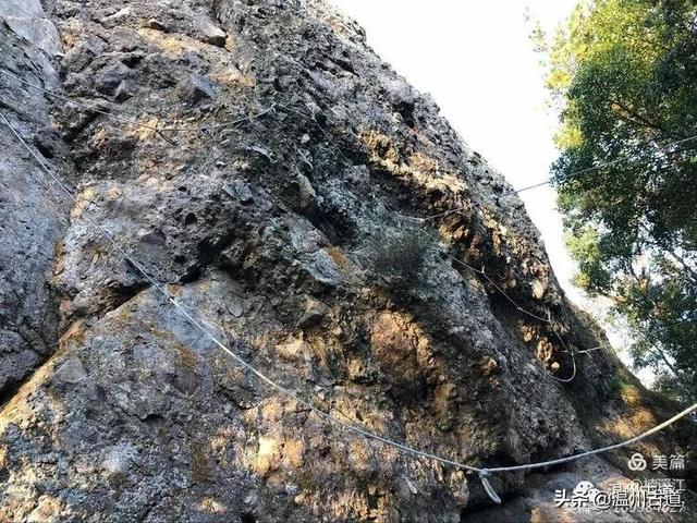 信丰县五龙纪念园的公墓风水怎么样?