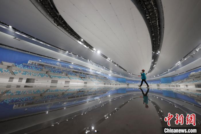 资料图：冰丝带内部 韩海丹 摄