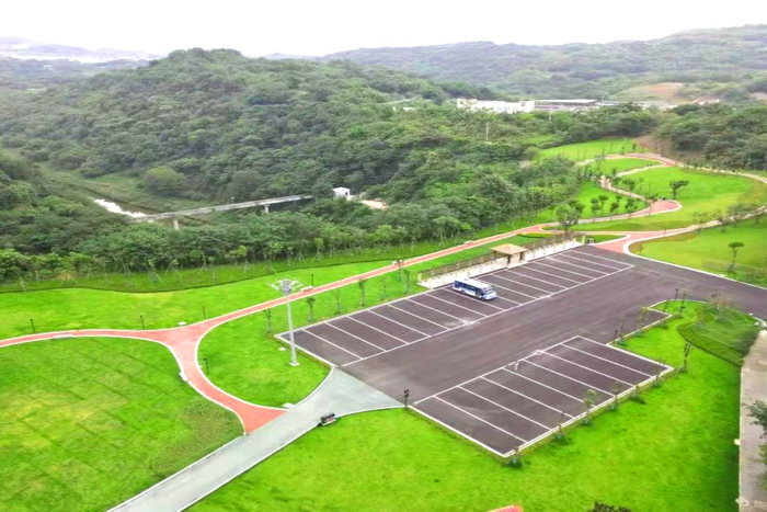 广阳湾智创生态城公交始末站场 （央广网发 重庆市停车管理事务中心供图）