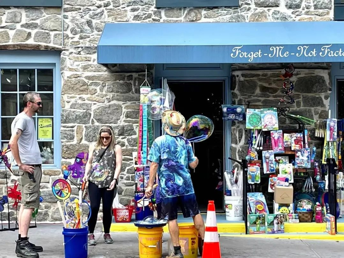 北半球夏季国际游客人数出现反弹。摄/《财经》记者金焱&nbsp;