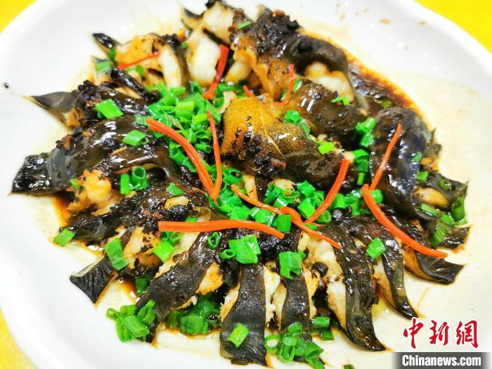 豉汁蒸石角鳝 李晓春 摄