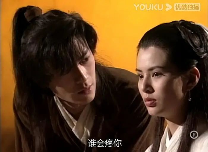 李若彤饰演“小龙女”(右)。图片来源：视频截图