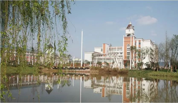 重庆外语外事学院  图：重庆外语外事学院网站