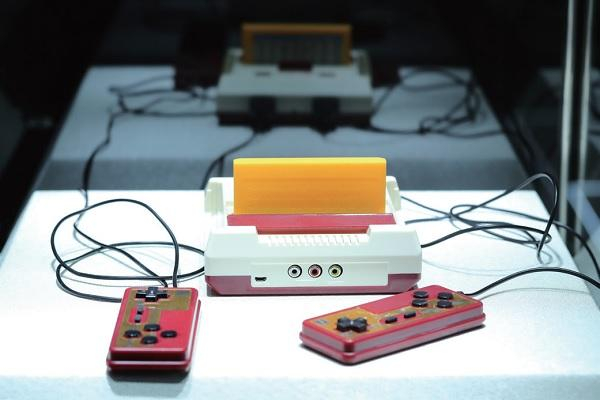 展览中的古董游戏机 图片来源：明当代美术馆