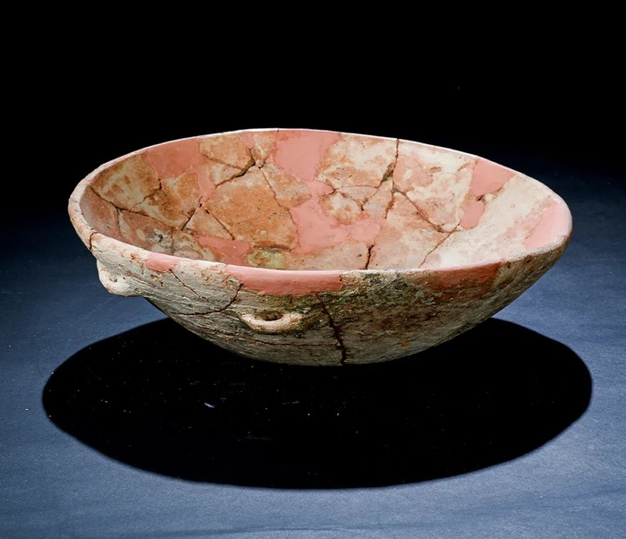 义乌桥头遗址陶盆