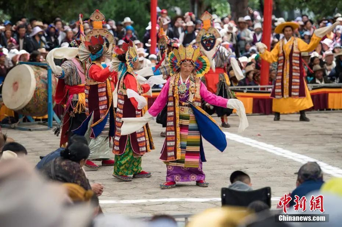 资料图：藏戏距今已有600多年历史，被誉为藏文化的“活化石”，2009年入选联合国教科文组织人类非物质文化遗产代表作名录。中新社记者 何蓬磊 摄