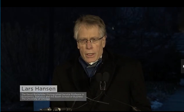 ▲在追悼会上致辞的诺奖得主拉斯·彼特·汉森