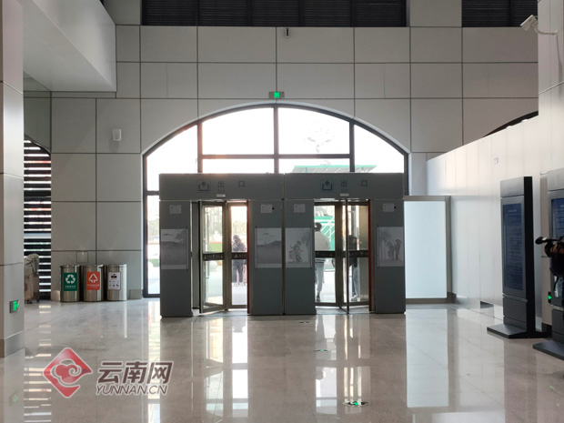 提质改造后的昆明站北广场 杨柳 摄
