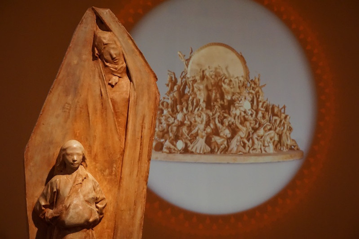 李烜峰《日光之城》