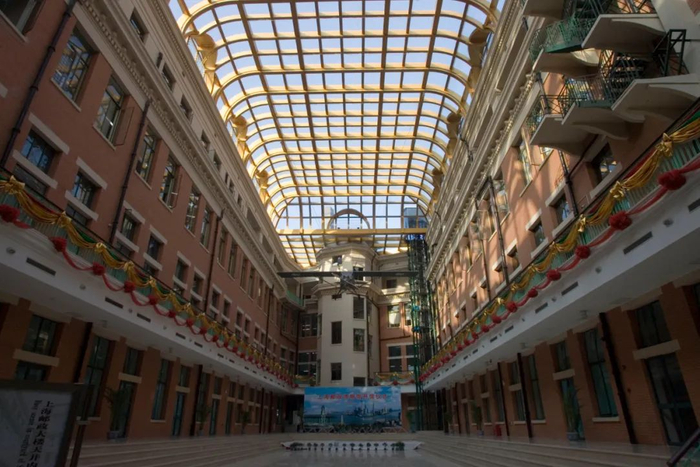 ▲邮政总局大楼内的中庭