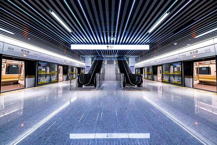 上海轨道交通15号线吴中路站&nbsp; 上海地铁 供图