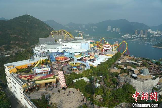 图为海洋公园的山上园区，这里将实行景点收费模式。 张炜 摄