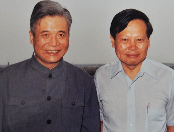 杨振宁与邓稼先