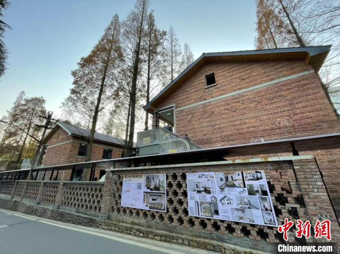 即将建设完成的共享民宿外景。　张斌 摄