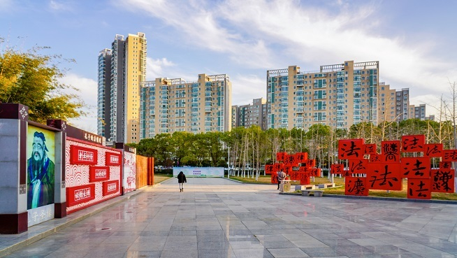 图为：新洲区法治文化广场 央广网发 通讯员叶东辉 摄