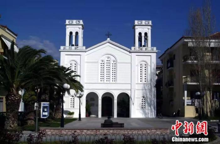 希腊雅典教堂一瞥。中新社记者 田地 摄