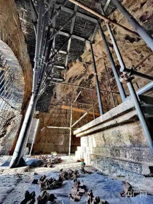 龙门石窟奉先寺再次启动大型保护工程（央广网发 张亚光摄）