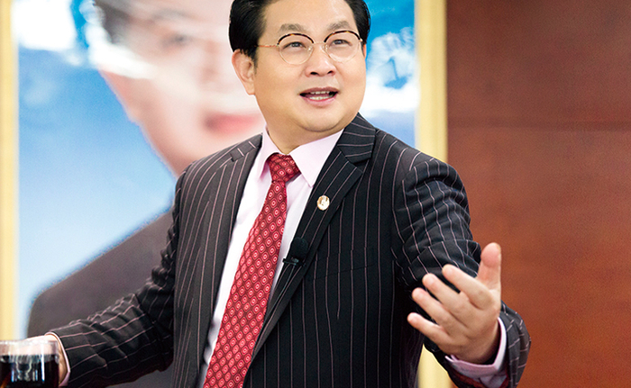 ▲上海文峰集团创始人陈浩。图/文峰国际官网截图