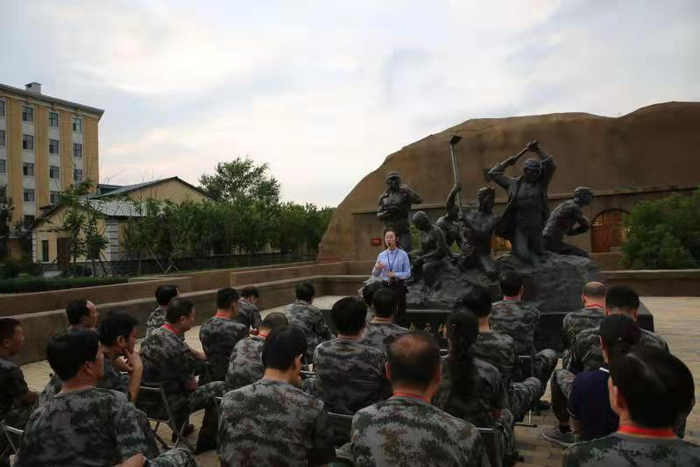 哈铁职工学习党史。哈铁 供图