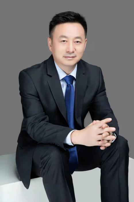 华南师大政治与公共管理学院政治学教授、副院长万晓宏。本人供图