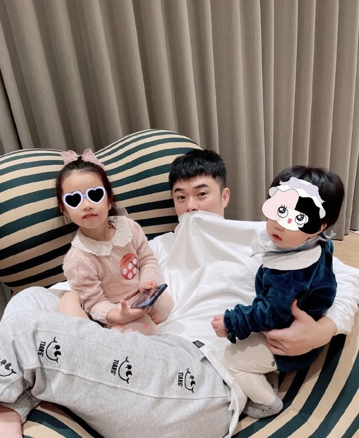 虽然陈赫的两个孩子都是女孩,但是两个孩子加起来还是有一定重量的
