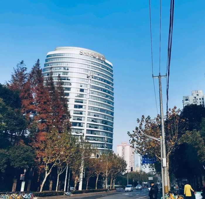 世茂集团总部 孙婉秋摄