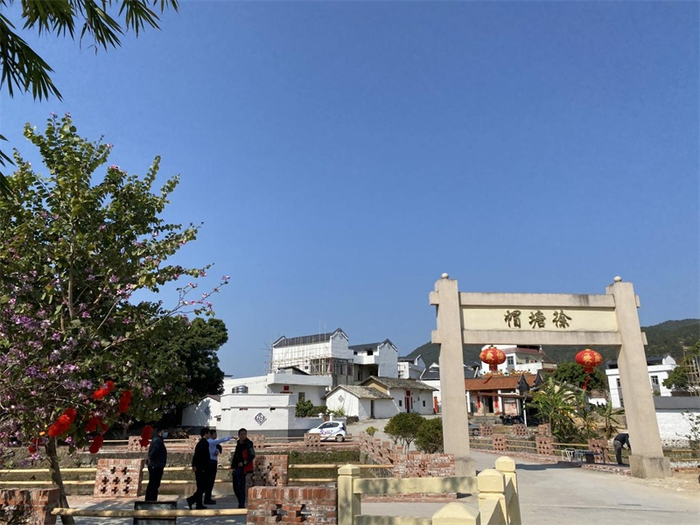 万平村一角（央广网发 李宏伟摄）