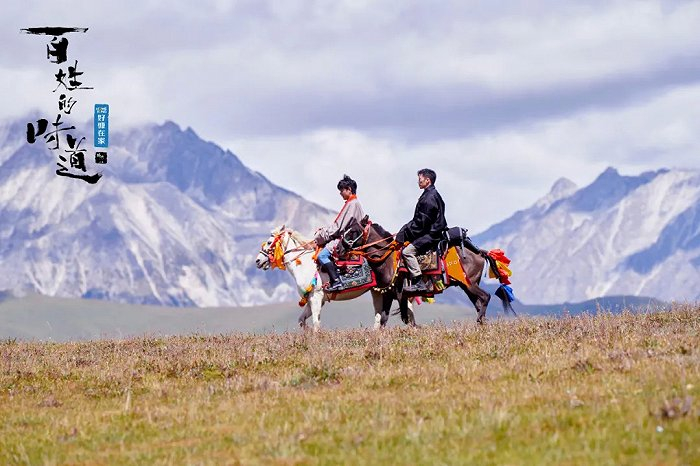 这段截图来自于节目《百姓的味道》，是一档由江苏卫视与锋味控股联合出品的美食纪实类真人秀，谢霆锋化作“美食寻味官”，前往全国各地探寻百姓美食，勾连起能引发共鸣的情感味道。